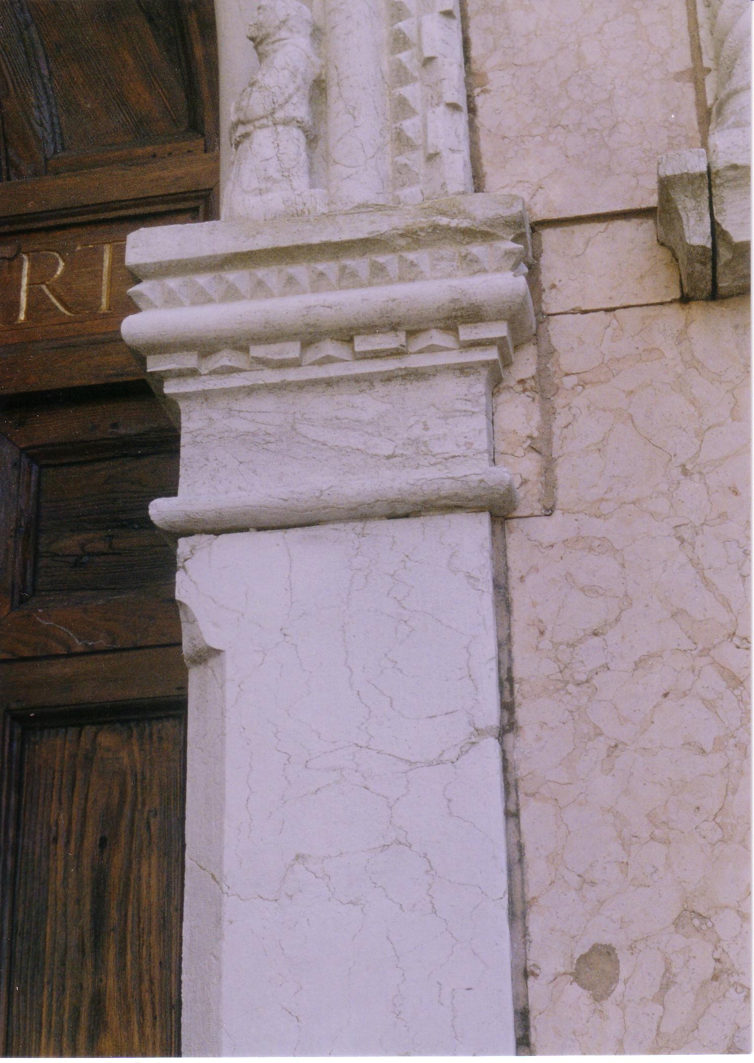 Pilaster: Door of the Accademia di Bell Arti