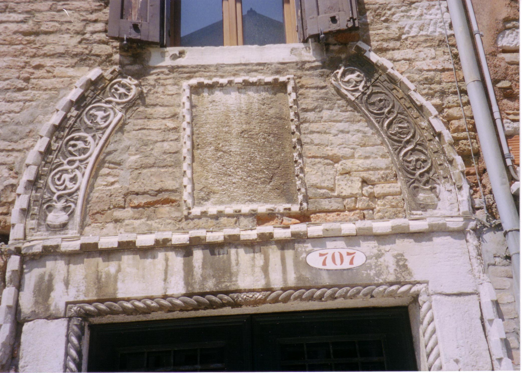 Door-Head: Fondamenta Venier Dai Leoni (Dorsoduro 707) Now part of the Guggenheim Art Gallery buildings (Collezione Peggy Guggenheim)