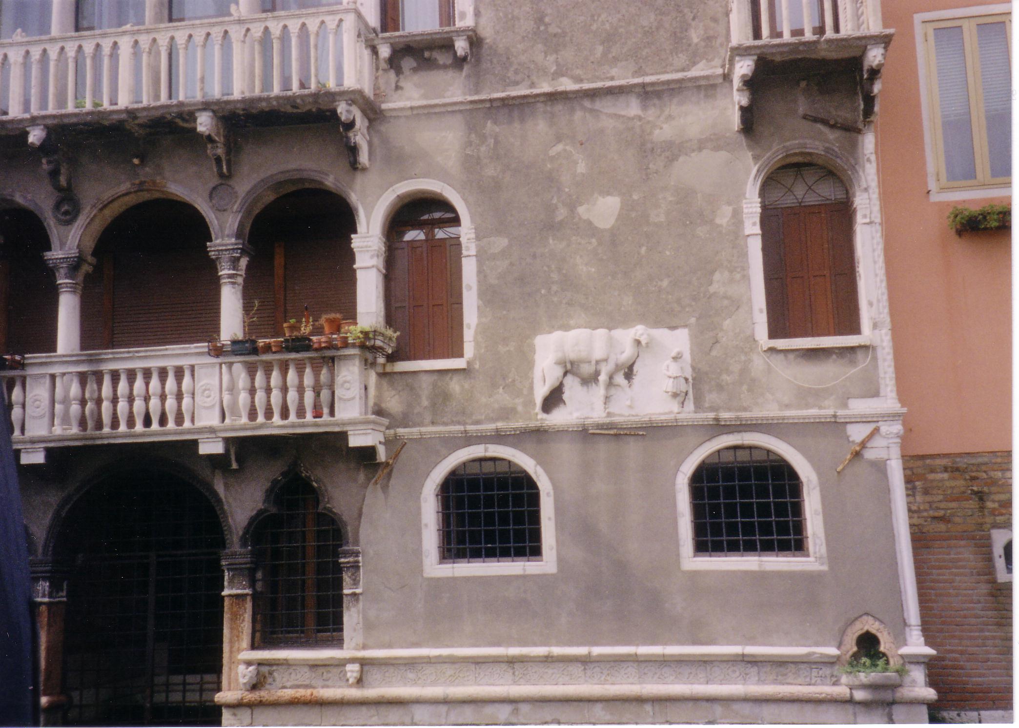 House No 73, Palazzo Mastelli Spada, facade on the Rio Madonna dell Orto. Known as del Cammello(Cannaregio 3381).