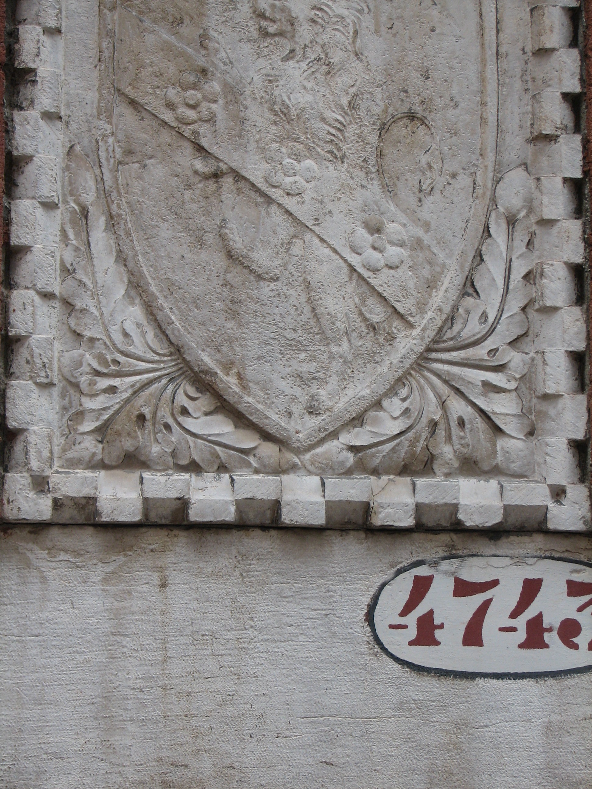 House No 82 at Ponte della Corona (Castello 4743)