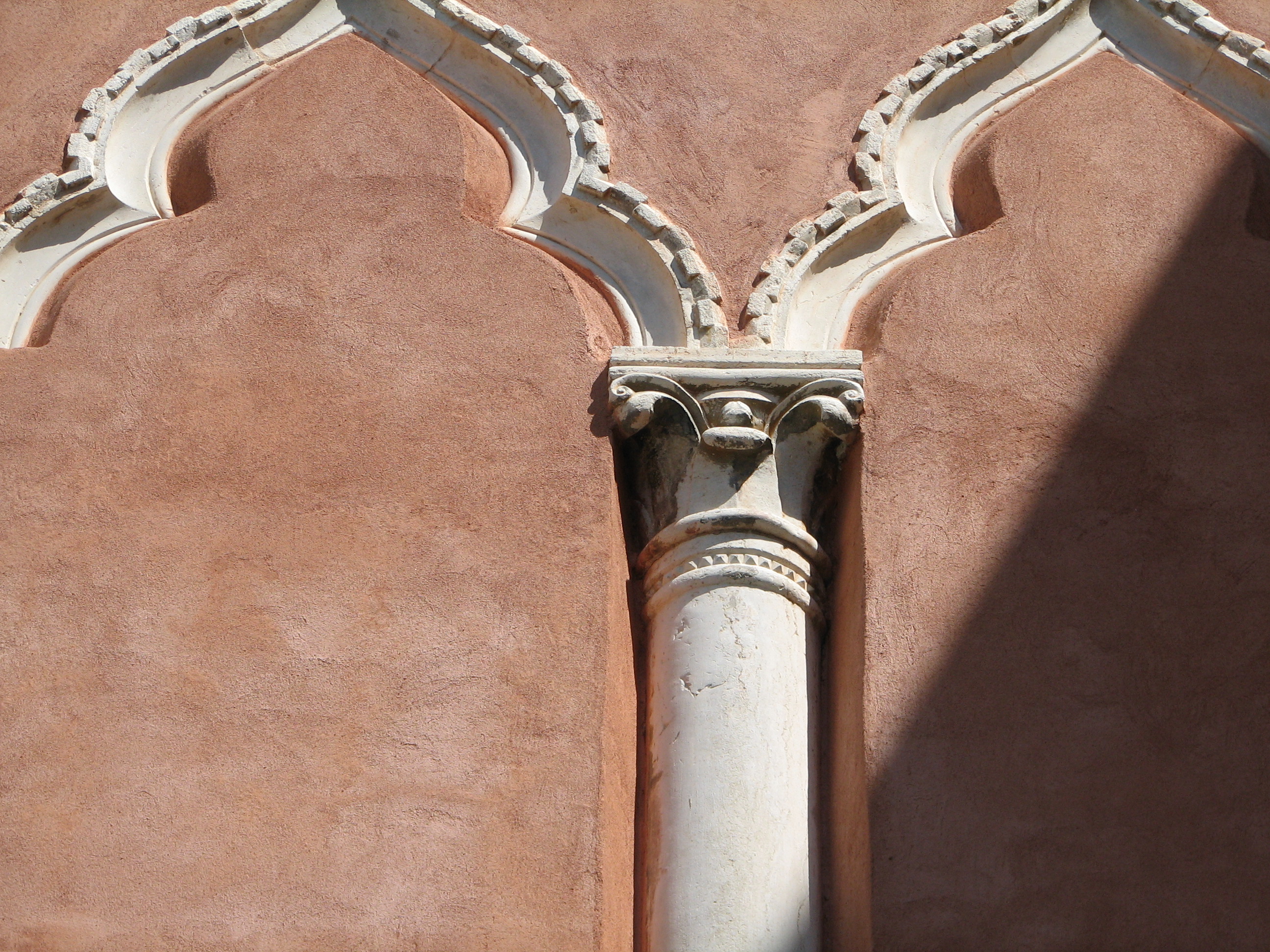 House No 75 Detail. Palazzo Dona-Ottoboni (Castello 5136) on the corner of Fondamenta S. Severo and Calle Larga S. Lorenzo