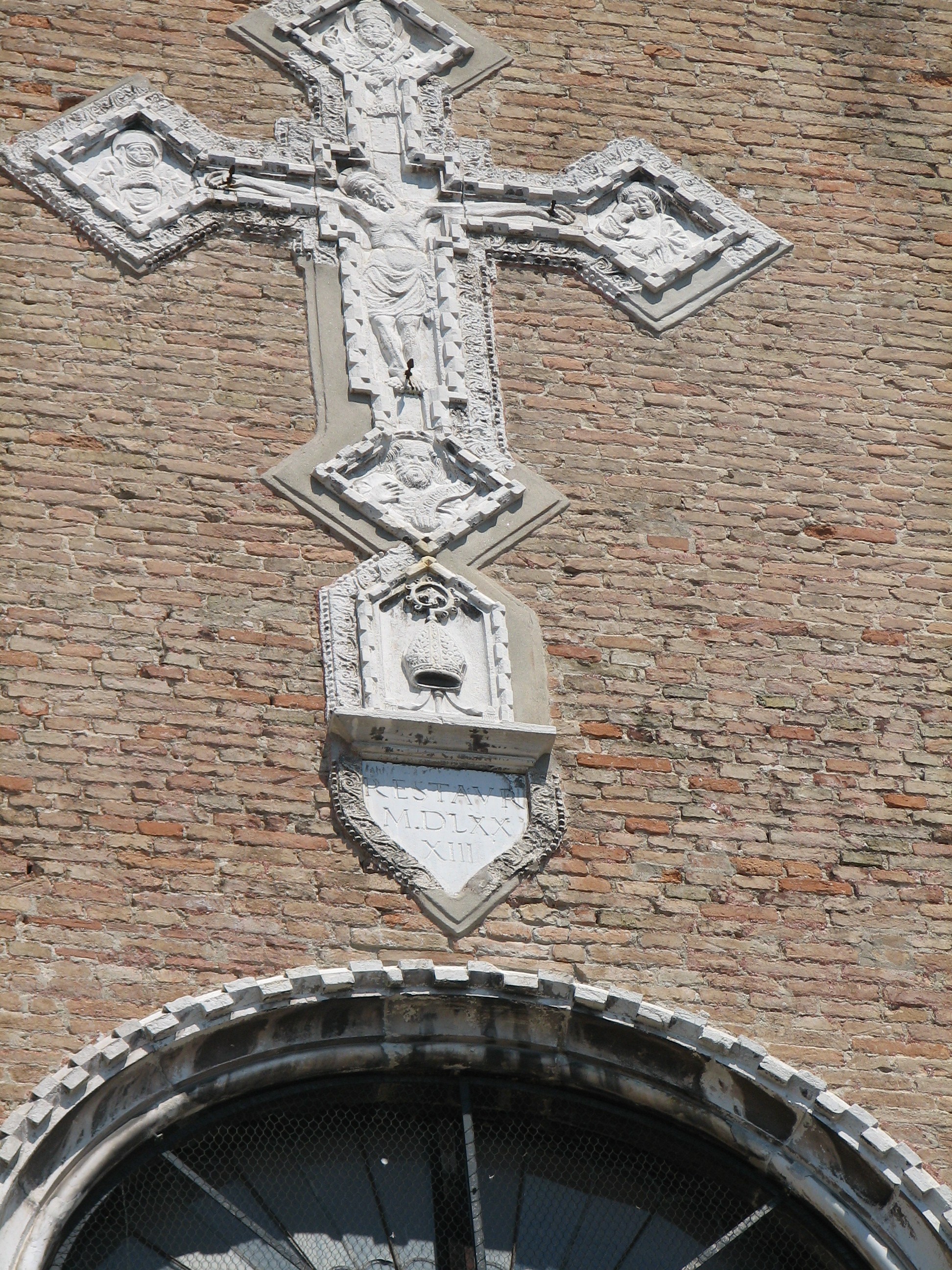 Cross. S. Apolinare Camp S. Aponal (S. Polo 1134-1272)