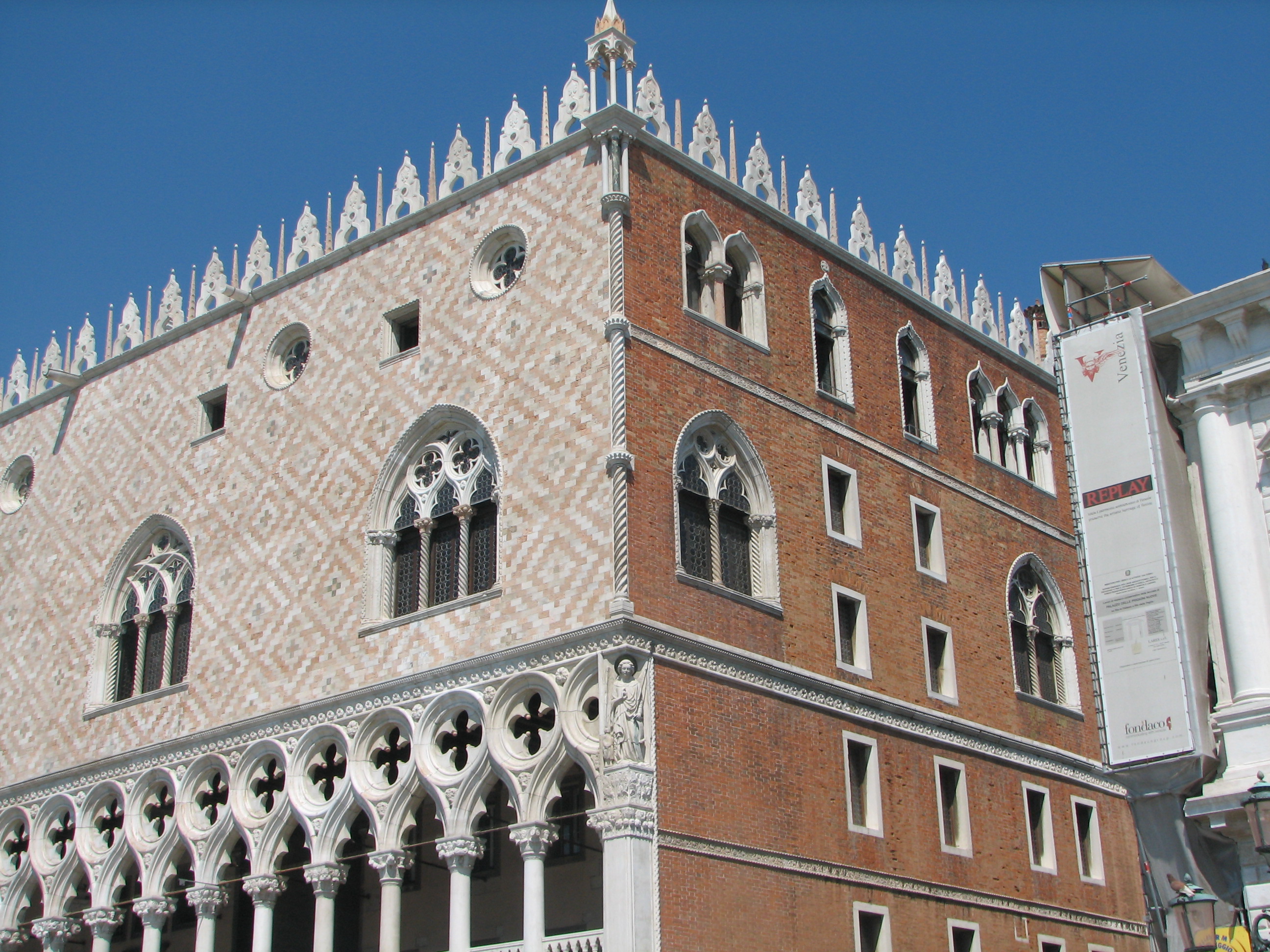 Ducal Palace south-east angle showing pattern