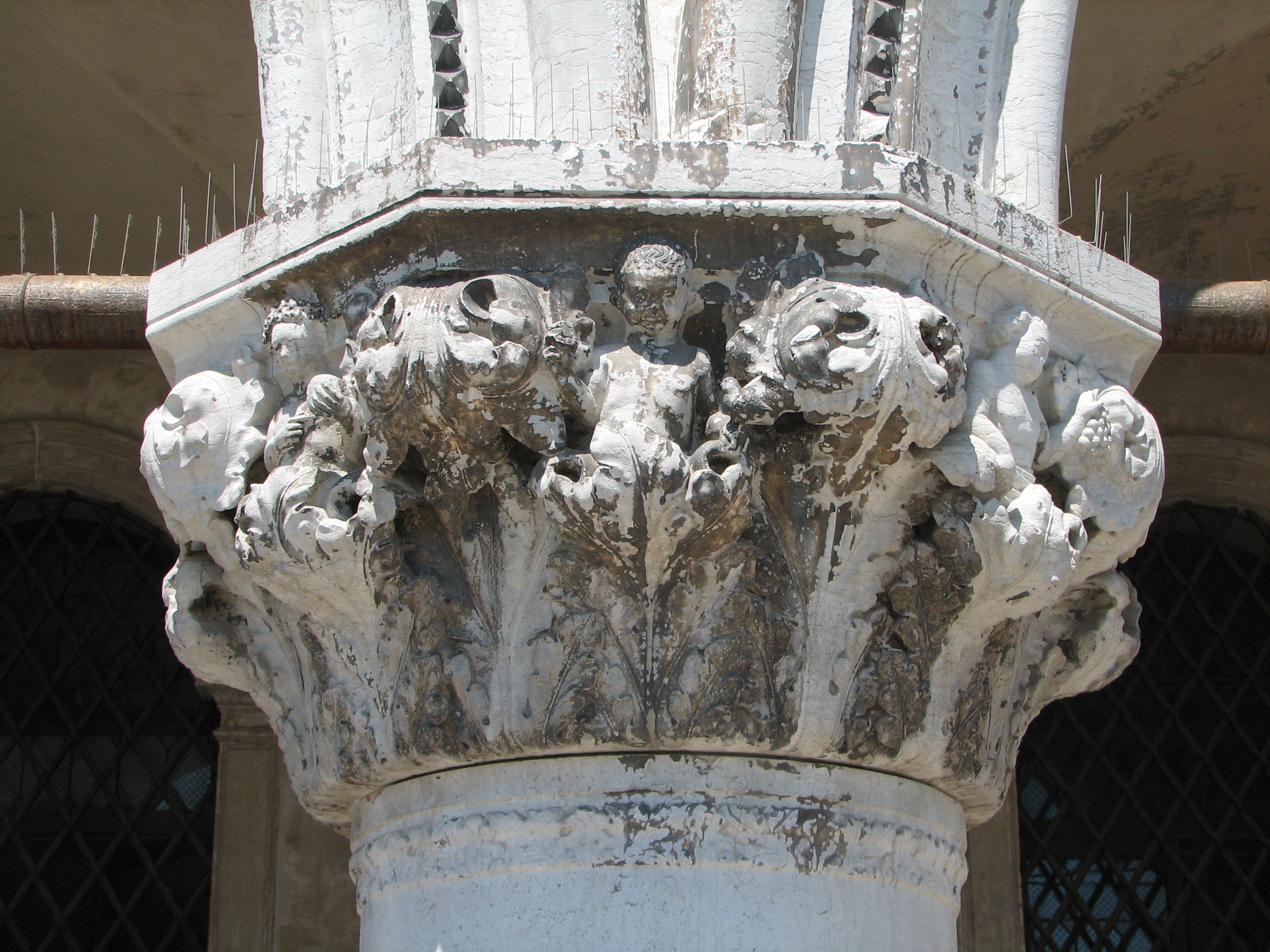 Detail of 4th capital in its current state