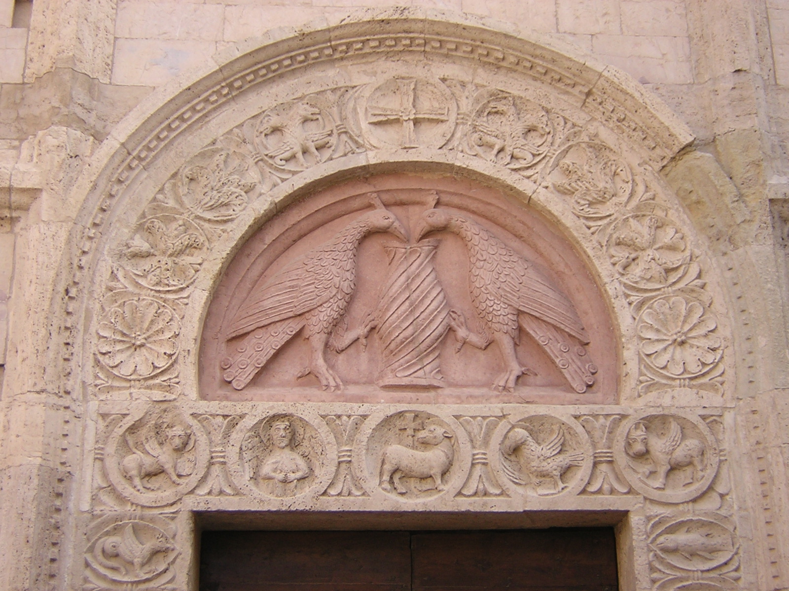Assisi, San Rufino, Porch
