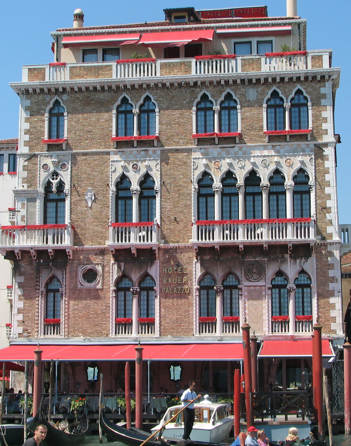 Hotel Bauer Grunwald on the site of the two buildings above