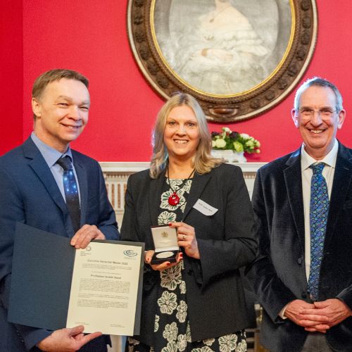 Professor Isobel Hook receiving the Caroline Herschel Medal