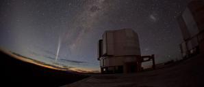 Christmas Comet Lovejoy captured at Paranal - ESO/Guillaume Blanchard/http://www.eso.org/~gblancha/